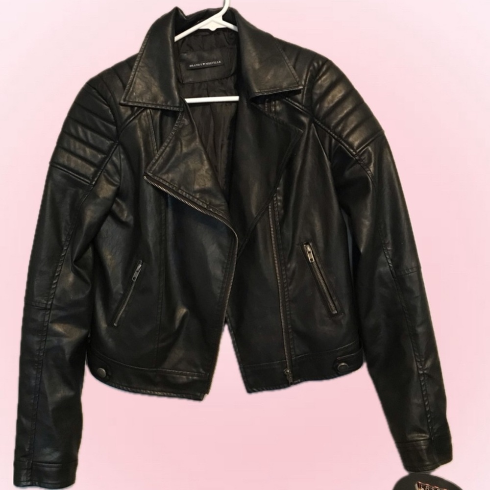 Leather Jacket. - Picture 2 of 6